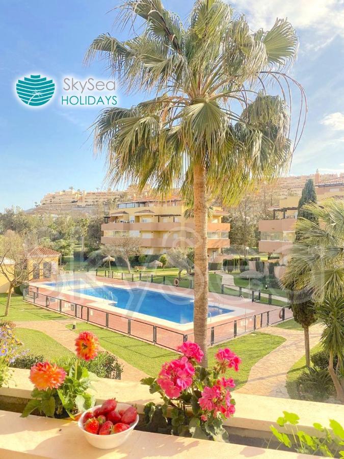 Apartamento Sky Sea Holidays Mijas Costa *