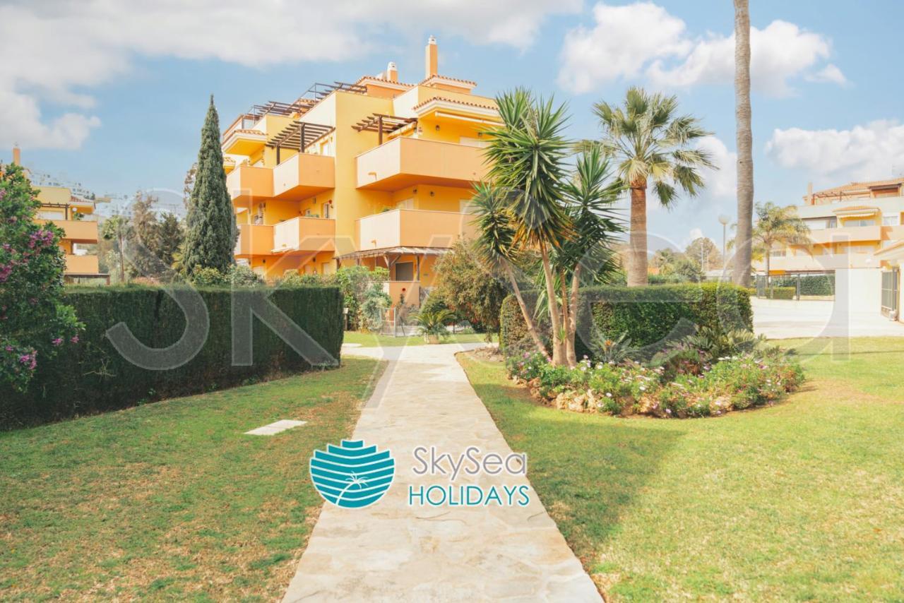 Sky Sea Holidays Mijas Costa Apartment